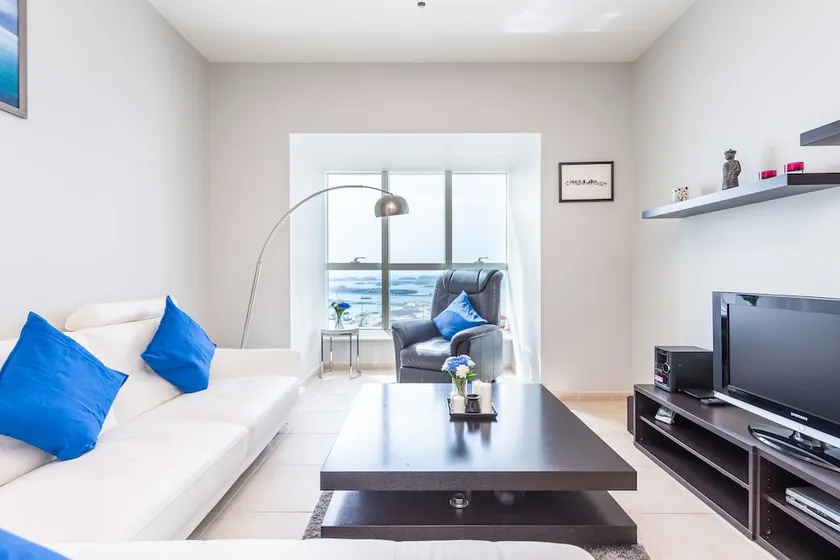 Deluxe Holiday Homes - Elite Residence - Image 1