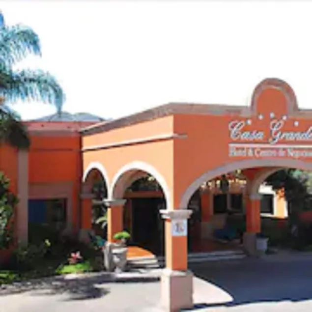 Hotel Casa Grande Lagos - Image 1