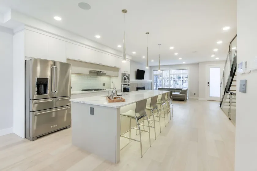 NEW LUXURY TOWNHOME 23 - Image 1