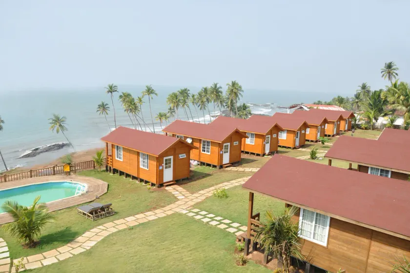 Ozran Heights Beach Resort - Image 1