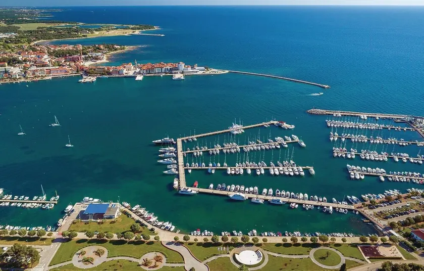 Beautiful Home in Umag With Wifi and 2 Bedrooms - Image 1