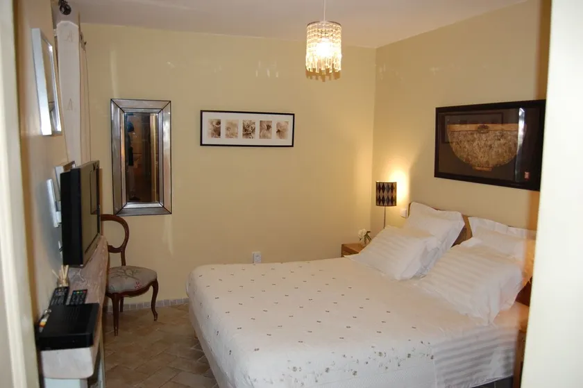 E Casalte - Image 1