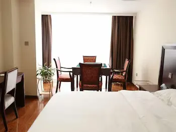 Greentree Inn Chengdu Airport Road Zhujiang Road Express Hotel - Image 1