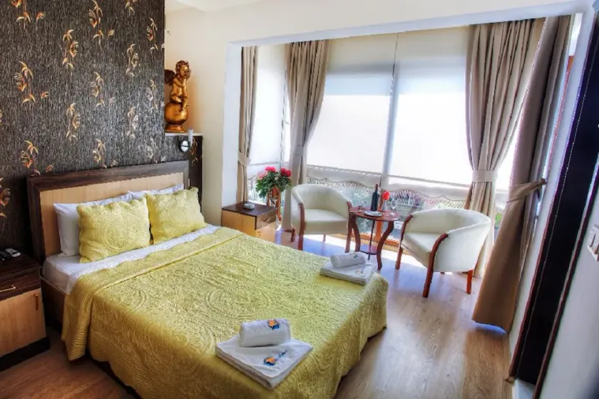 Villa Fokai Hotel - Image 1