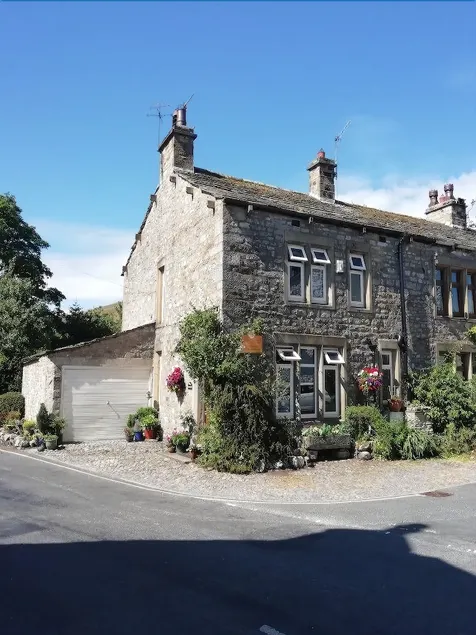 Pennycroft Guest House - Image 1