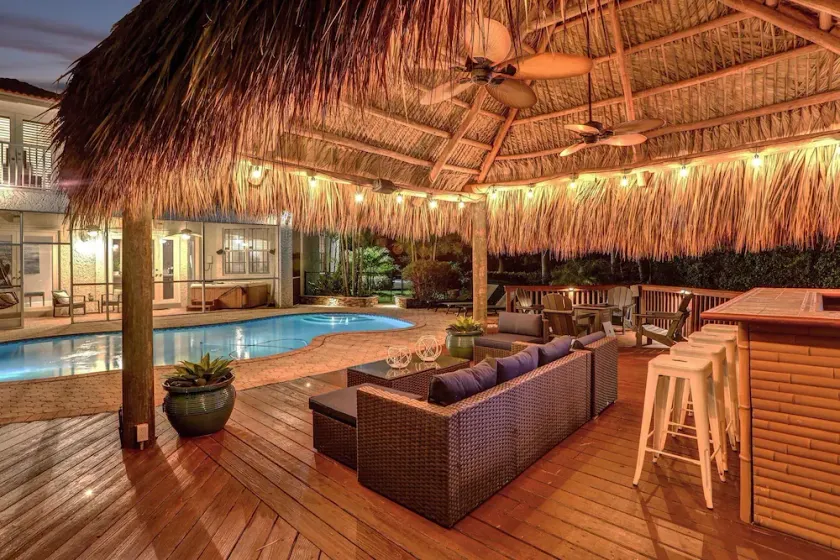 Casa Mila 7BR with Private Heated POOL - Image 1