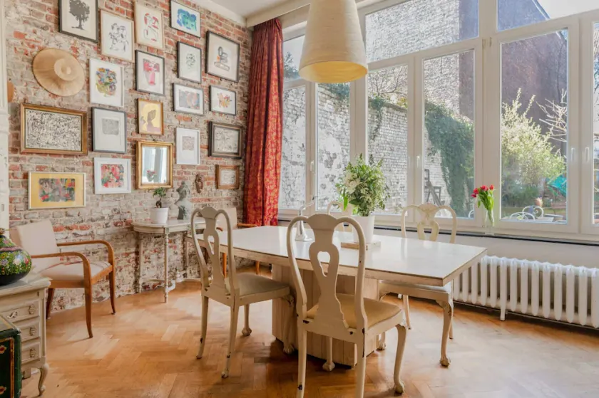 Lorraine Garden residence - Image 1