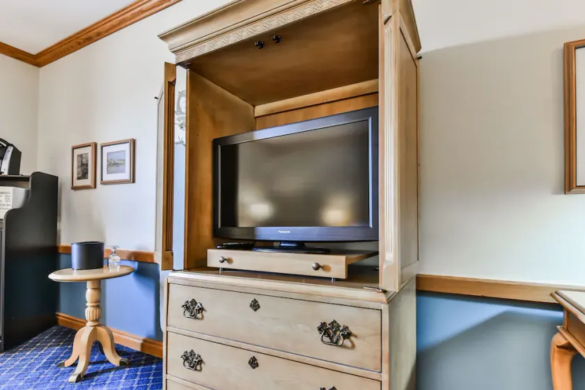 Travelodge by Wyndham Chatham - Image 1
