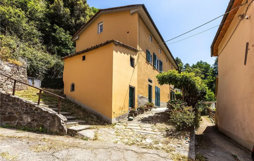 Beautiful Home in Marliana With Wifi and 3 Bedrooms - Image 1