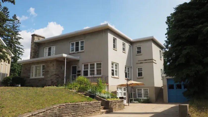 Parkside House - Image 1