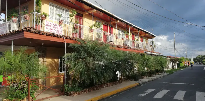 Hotel Plaza Numero 1 - Image 1