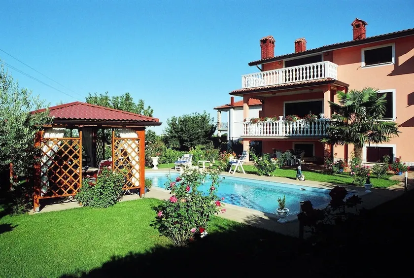 Holiday Home Korenic - Image 1