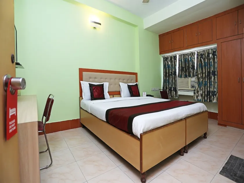 Hotel Atmaram Lodging by OYO Rooms - Image 1