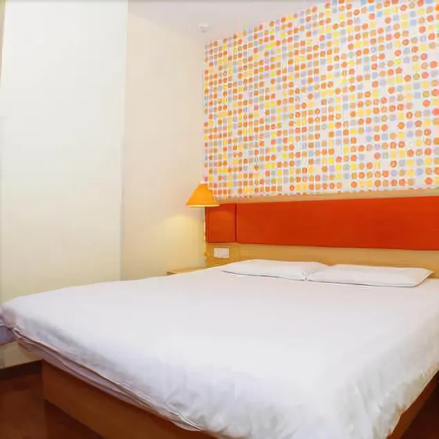 Home Inn Lanzhou Dongbu Market - Image 1