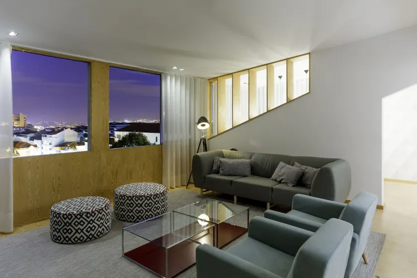 Praça 66 Guest House - Image 1