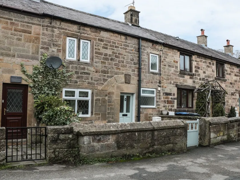 3 Brookside Cottages - Image 1