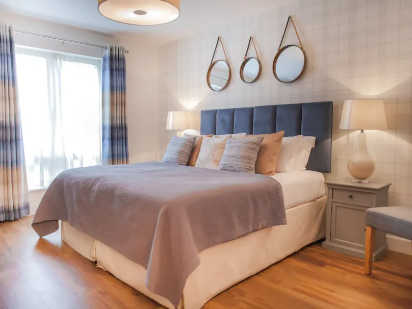 Henge House - Bluestone Apartment - Image 1