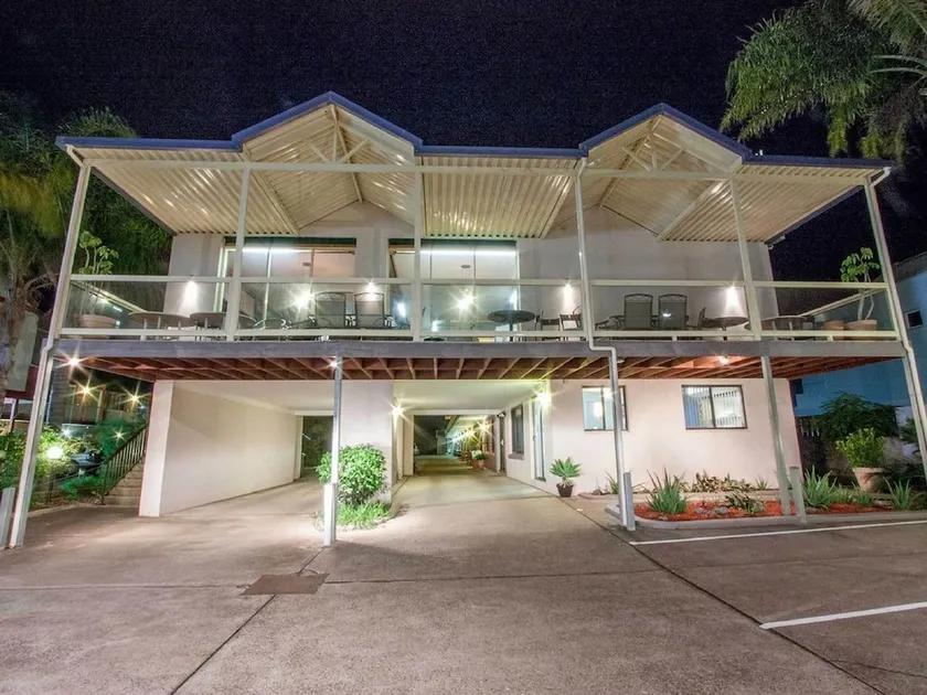 Bay Executive Motel - Image 1