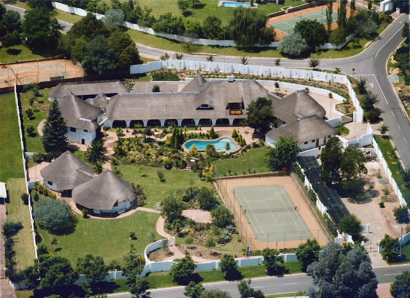 Tladi Lodge - Image 1