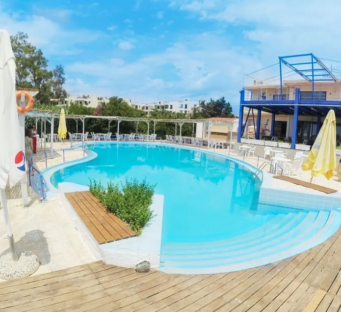Vergina Hotel - Image 1