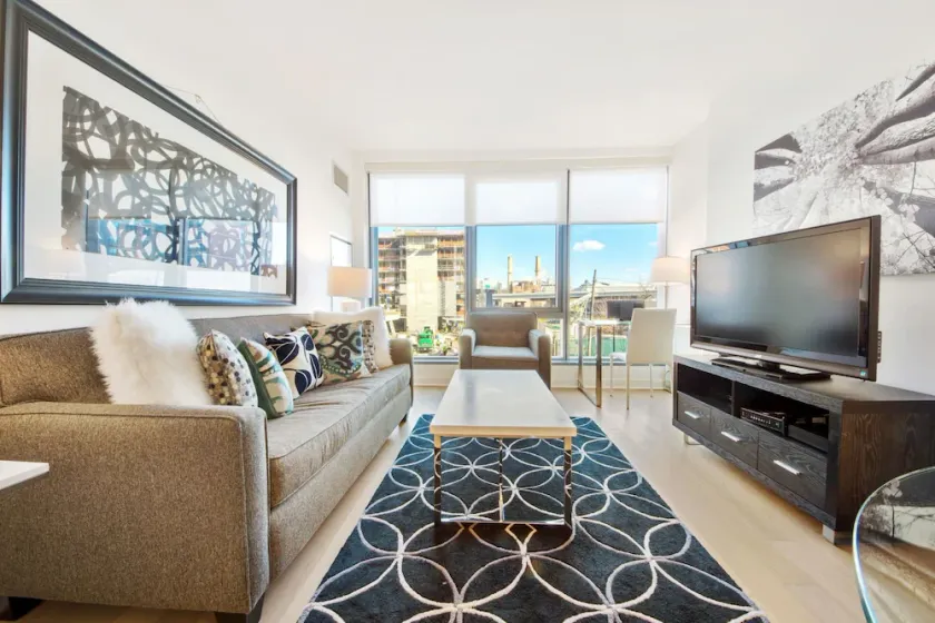 Global Luxury Suites at The Wharf - Image 1