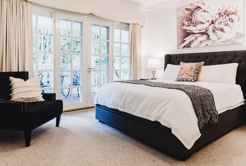 1000 Reasons Boutique B&B - Image 1
