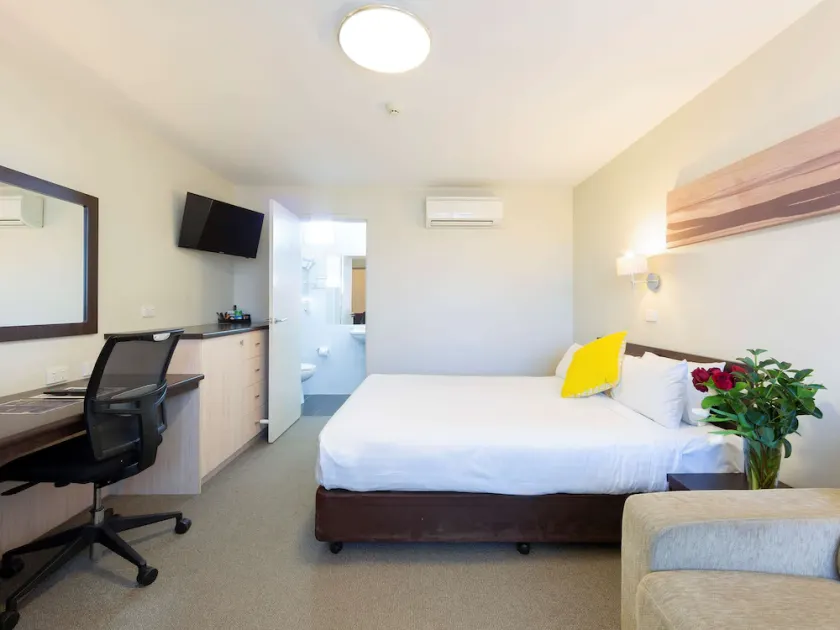 ibis Styles Canberra Tall Trees - Image 1