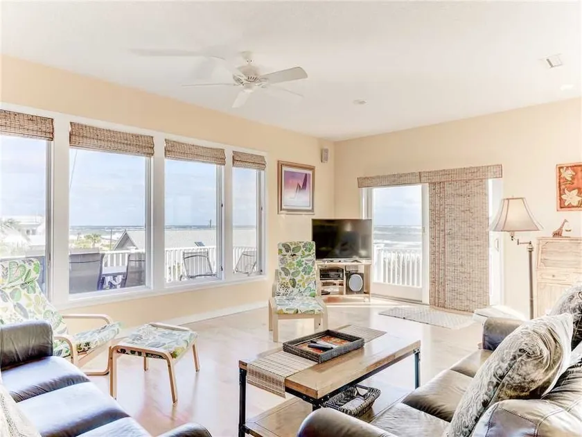 Serenity Now 4 Br home by RedAwning - Image 1
