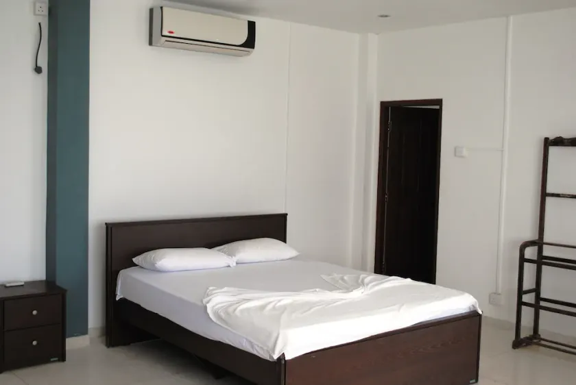 Ocean Reef Hotel - Image 1