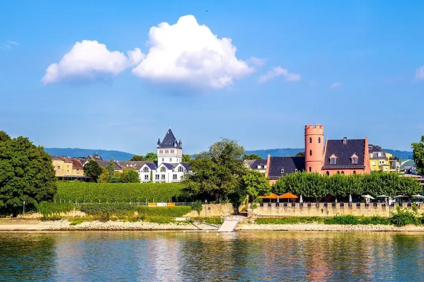 Burg Crass - Image 1