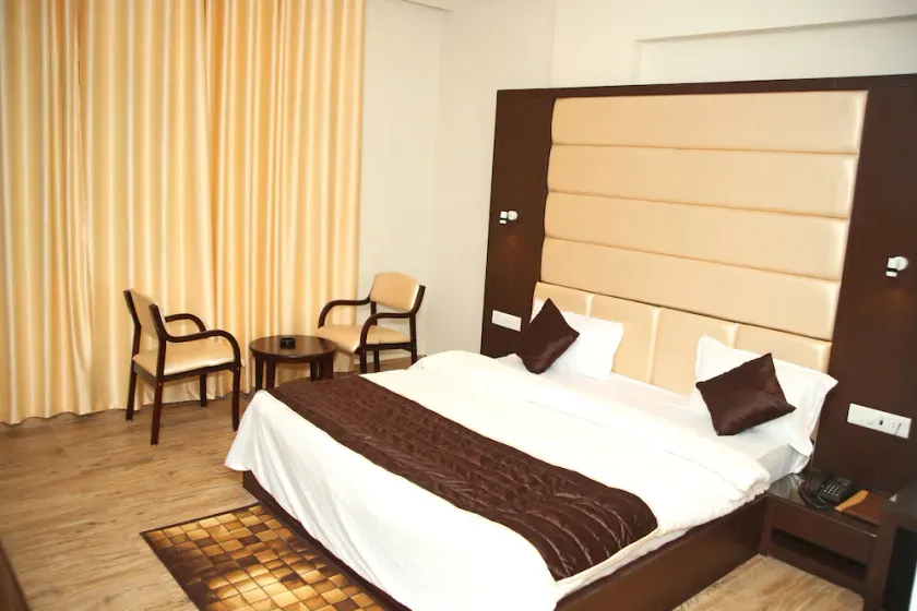 Hotel Lavanaya Palace - Image 1