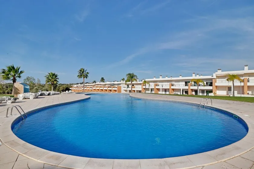 Albufeira Garden Villa With Pool - Image 1