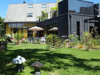 Maison D'Hôtes Ti Laouenek - Image 1