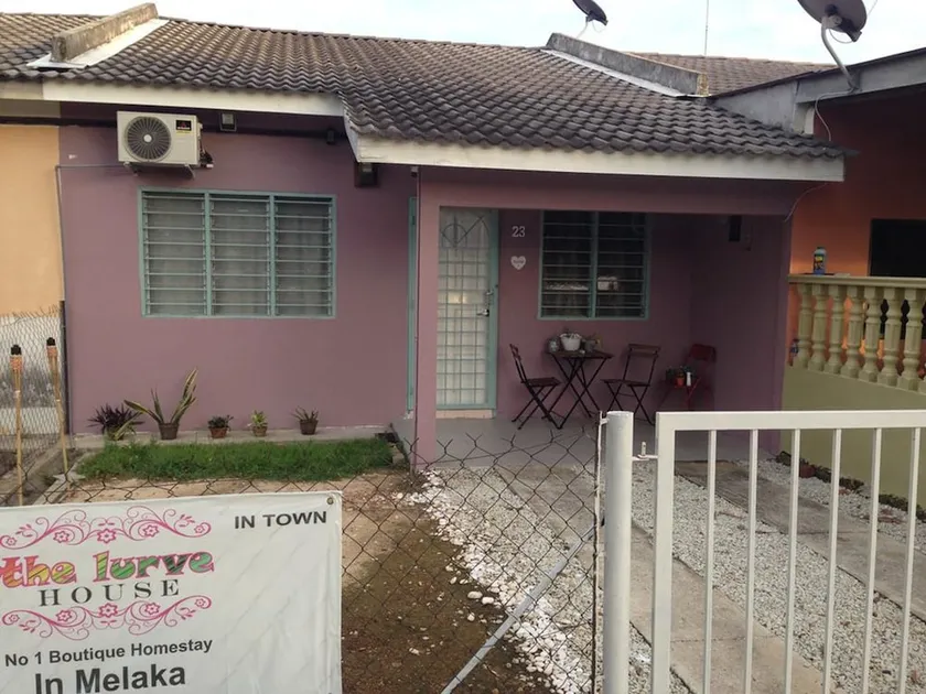 The Lurve House - Image 1