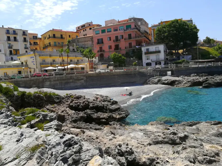 La Caletta Del Porto - Image 1