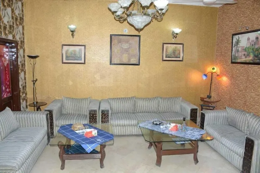 Hotel Sweet Inn - Image 1