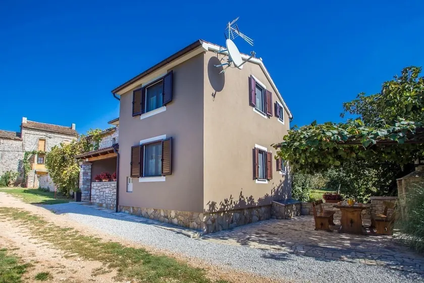 Casa Blechi - Image 1