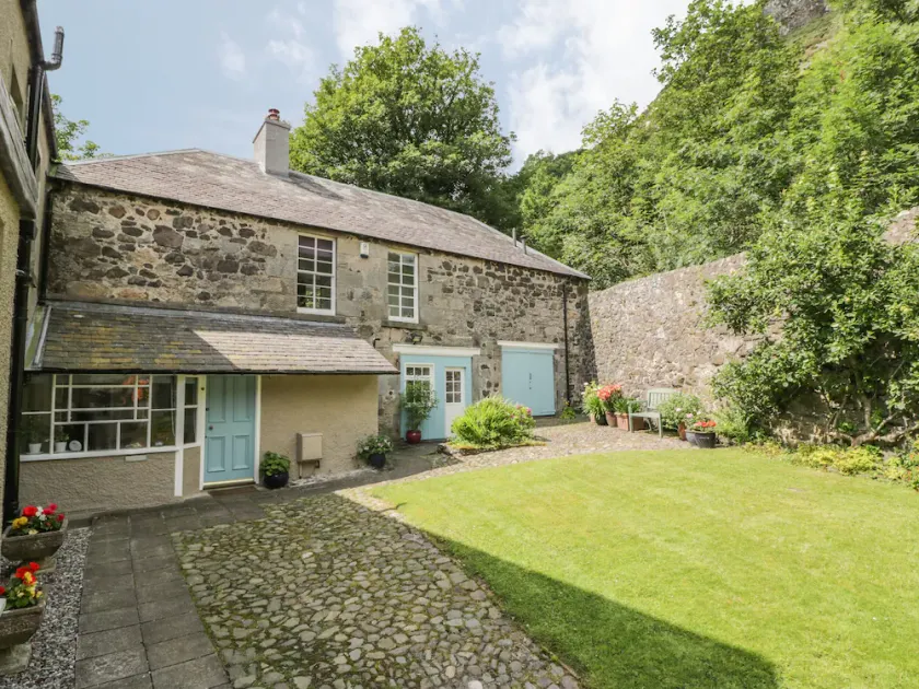 Blairlogie Park Coach House - Image 1