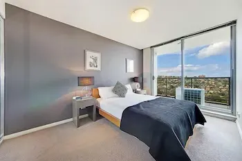 Wyndel Apartments - Berry Street - Image 1