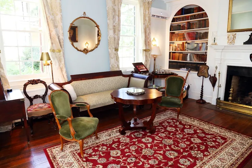 Chilton House - Image 1