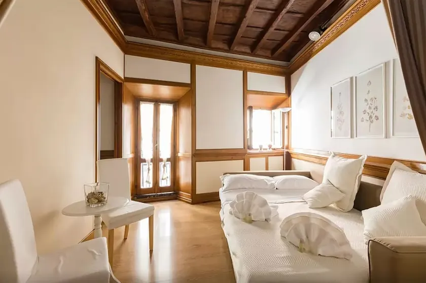 Spanish Steps Suite - Image 1