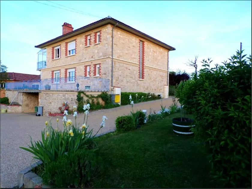 Apartment With 3 Bedrooms in Toulonjac, With Enclosed Garden and Wifi - 60 km From the Beach - Image 1