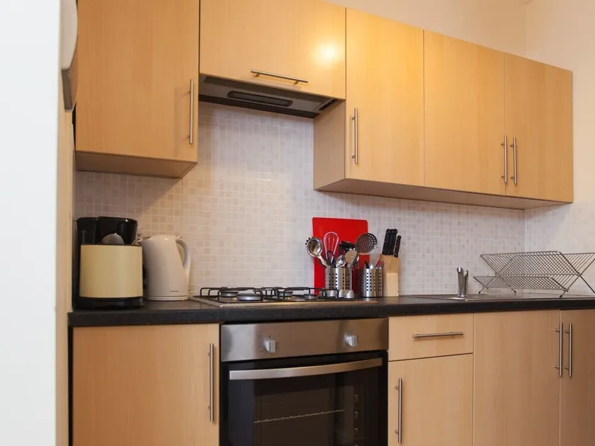 One Bedroom Flat in Harrow 62D - Image 1
