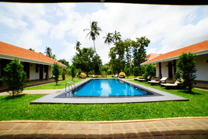 Lespri Grand - Image 1