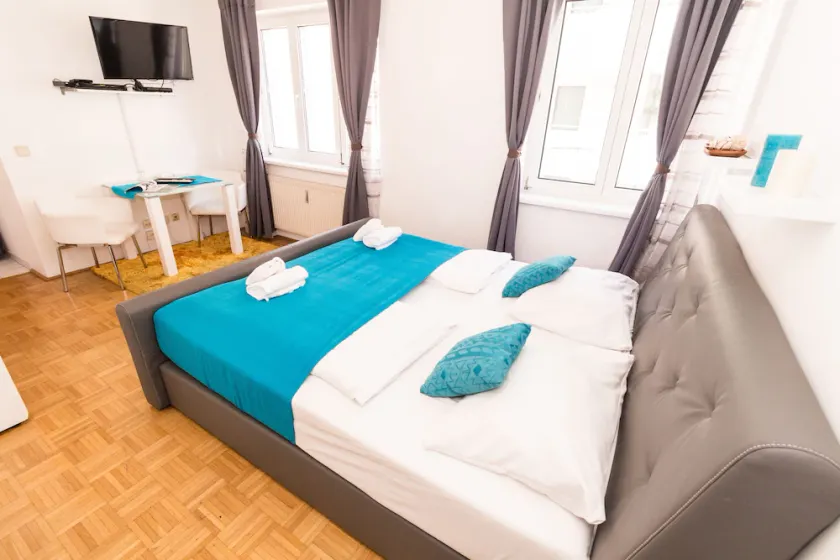 CheckVienna - Apartment Wichtelgasse - Image 1