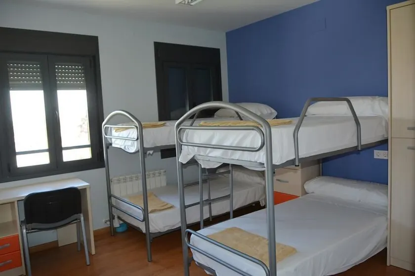Albergue Villa De Nava de La Asunción - Hostel - Image 1
