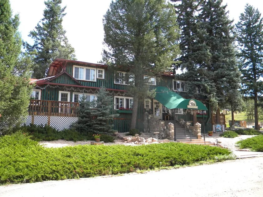 Bears Inn Bed and Breakfast - Image 1