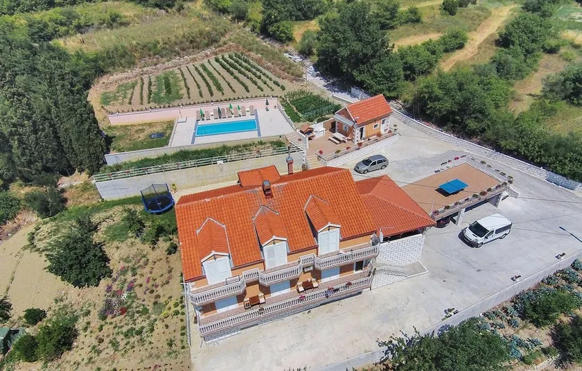 Villa Aniva - Image 1