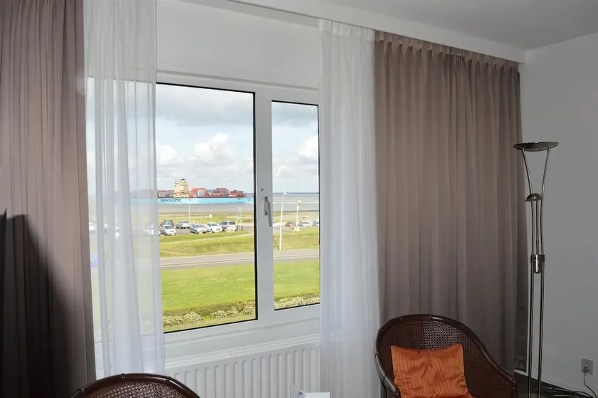 Golden Tulip L'Escaut Terneuzen - Image 1