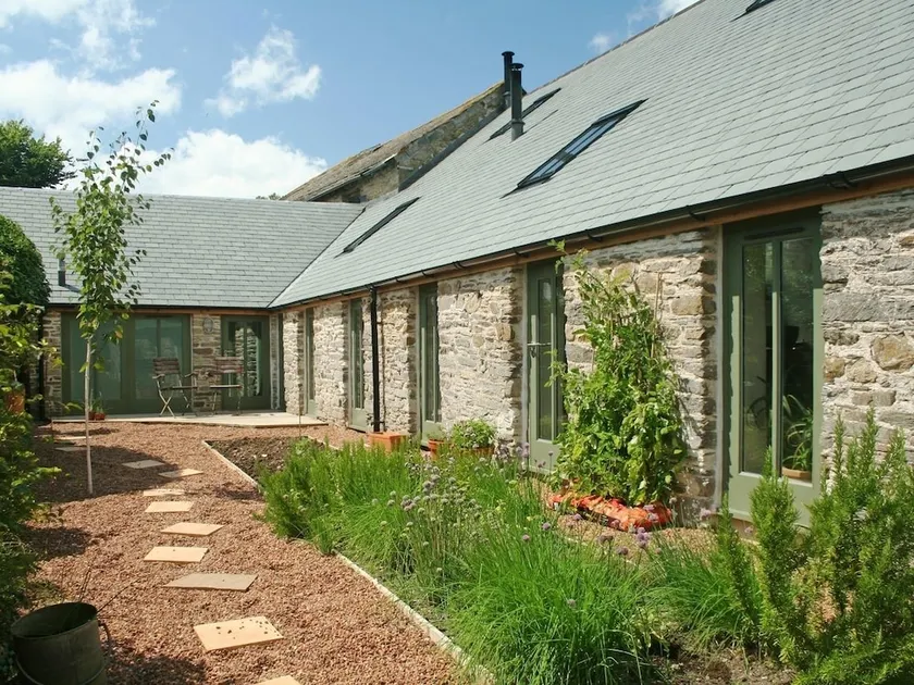 Abbots Ash - Image 1
